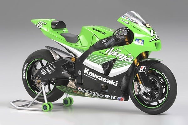 ／6 KAWASAKI NINJA ZX-RR 1:12 Tamiya 14109 | Promodels.cz